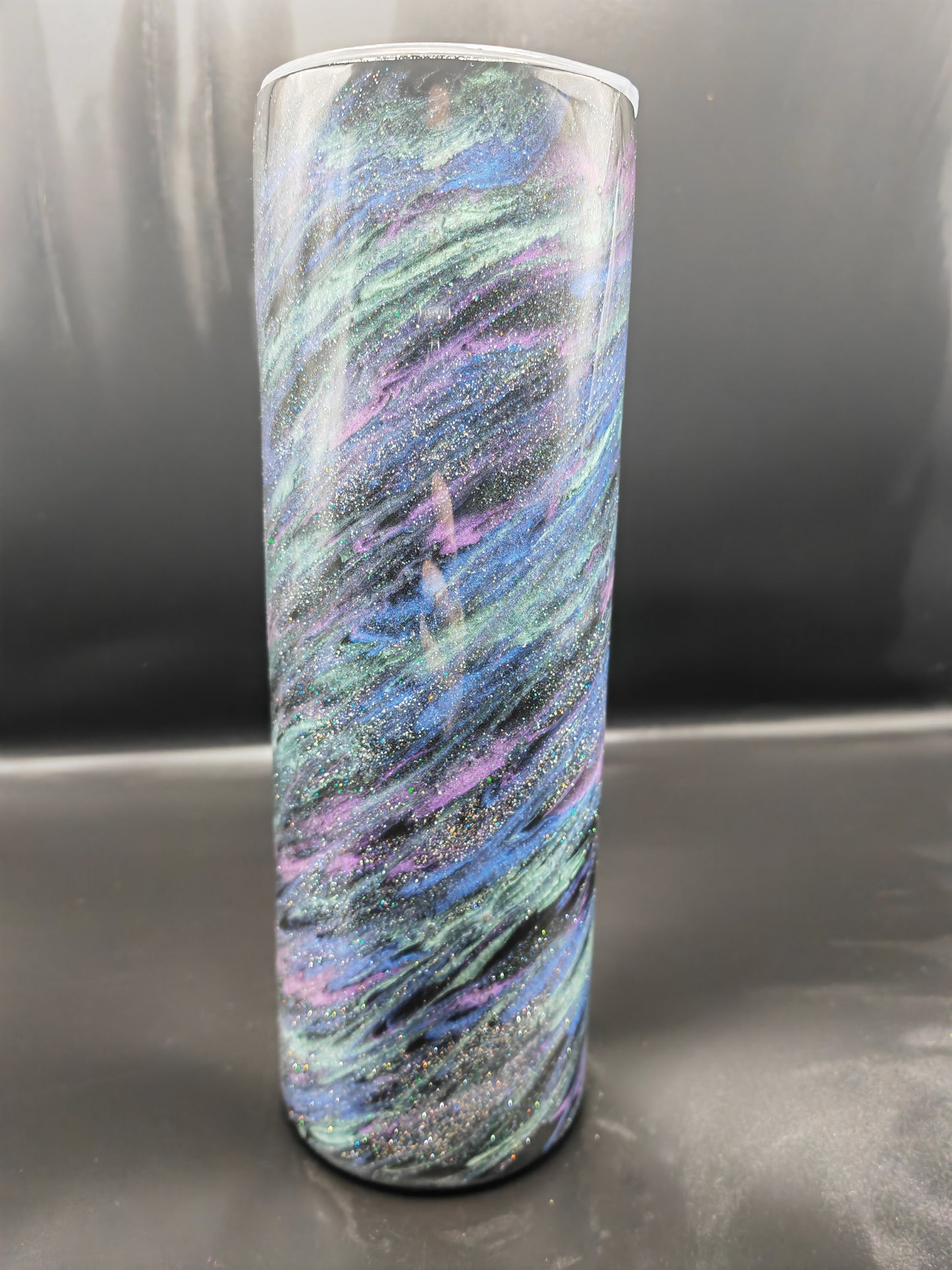 25oz hatching tumbler