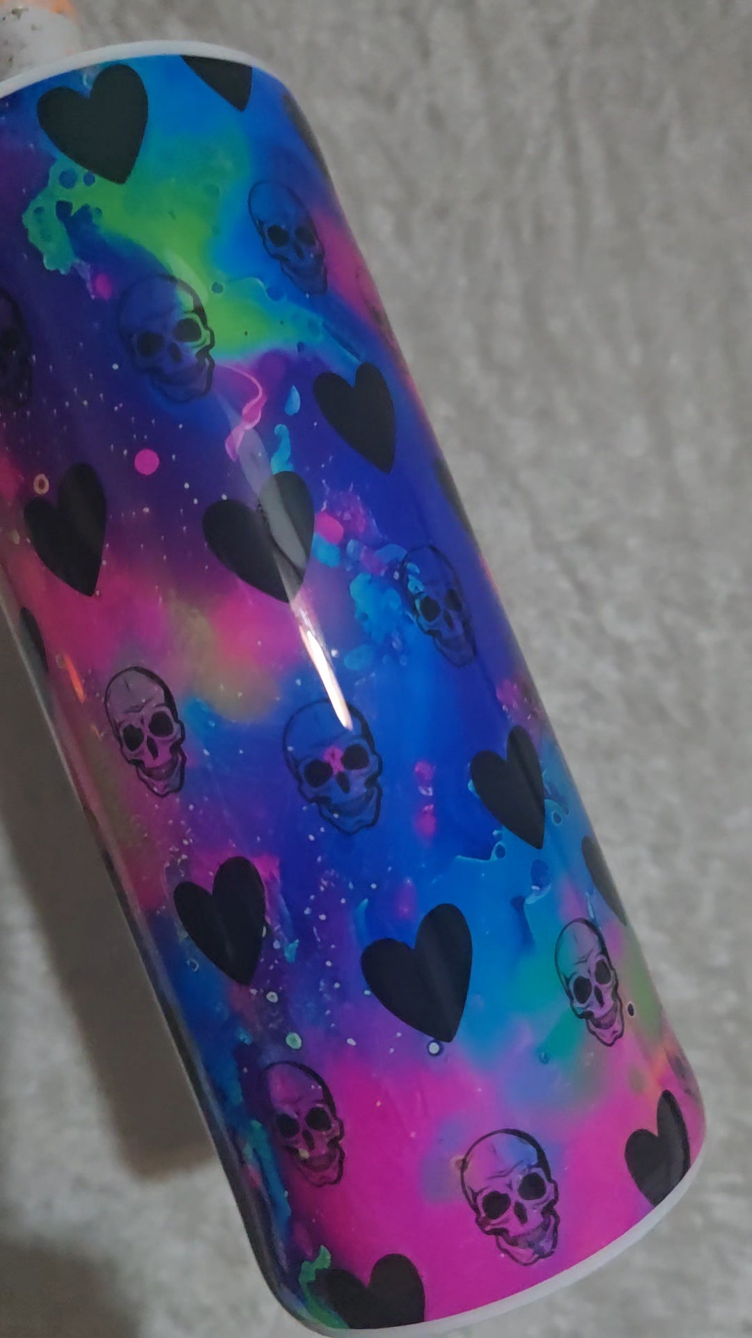 20oz speaker tye dye skull